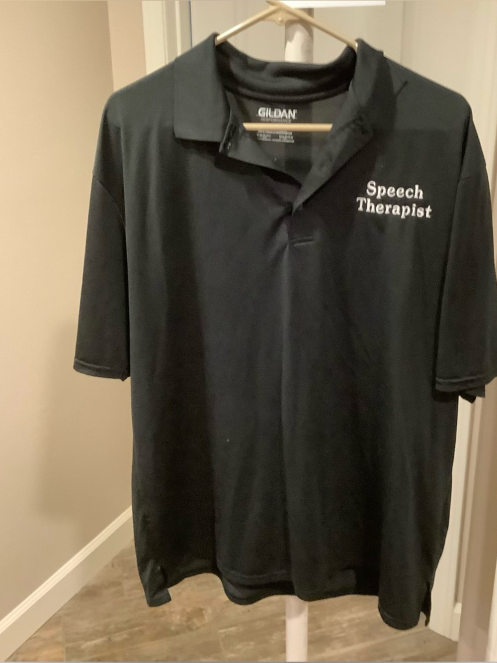 Gildan Black Polo Shirt with "Speech Therapist" Embroidery Size XL